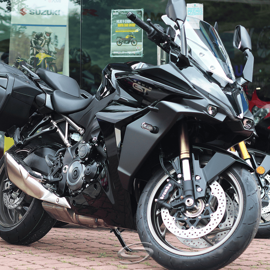 Suzuki GSX-S1000 GT – View 3